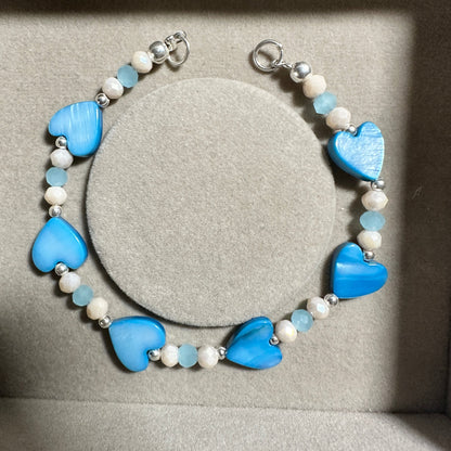 Brazalete Corazones crisolita Azul y cristales